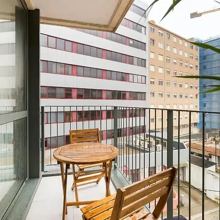 Urban Gaia Flat Modern Retreat With Balcony Apartment Vila Nova de Gaia