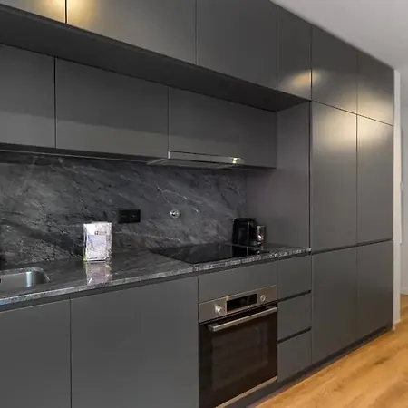Urban Gaia Flat Modern Retreat With Balcony Apartment Vila Nova de Gaia